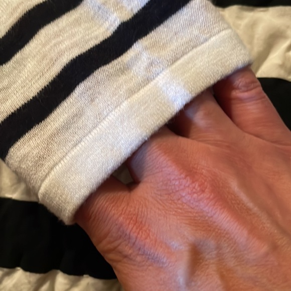 Lightweight Drop Shoulder Striped 360 Sweater Size Small - Picture 15 of 16